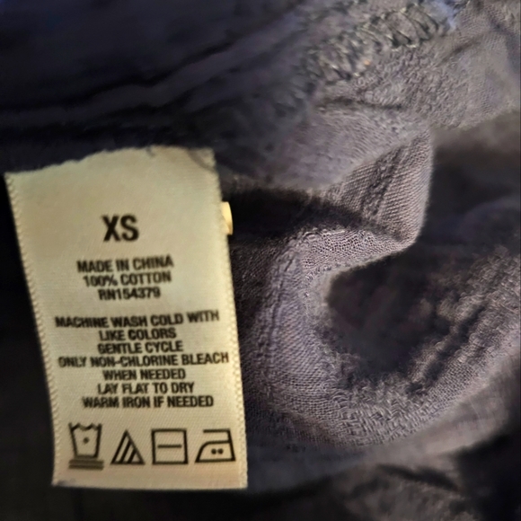 Aeropostale Blue Button-Up Top XSmall women's - Picture 12 of 14